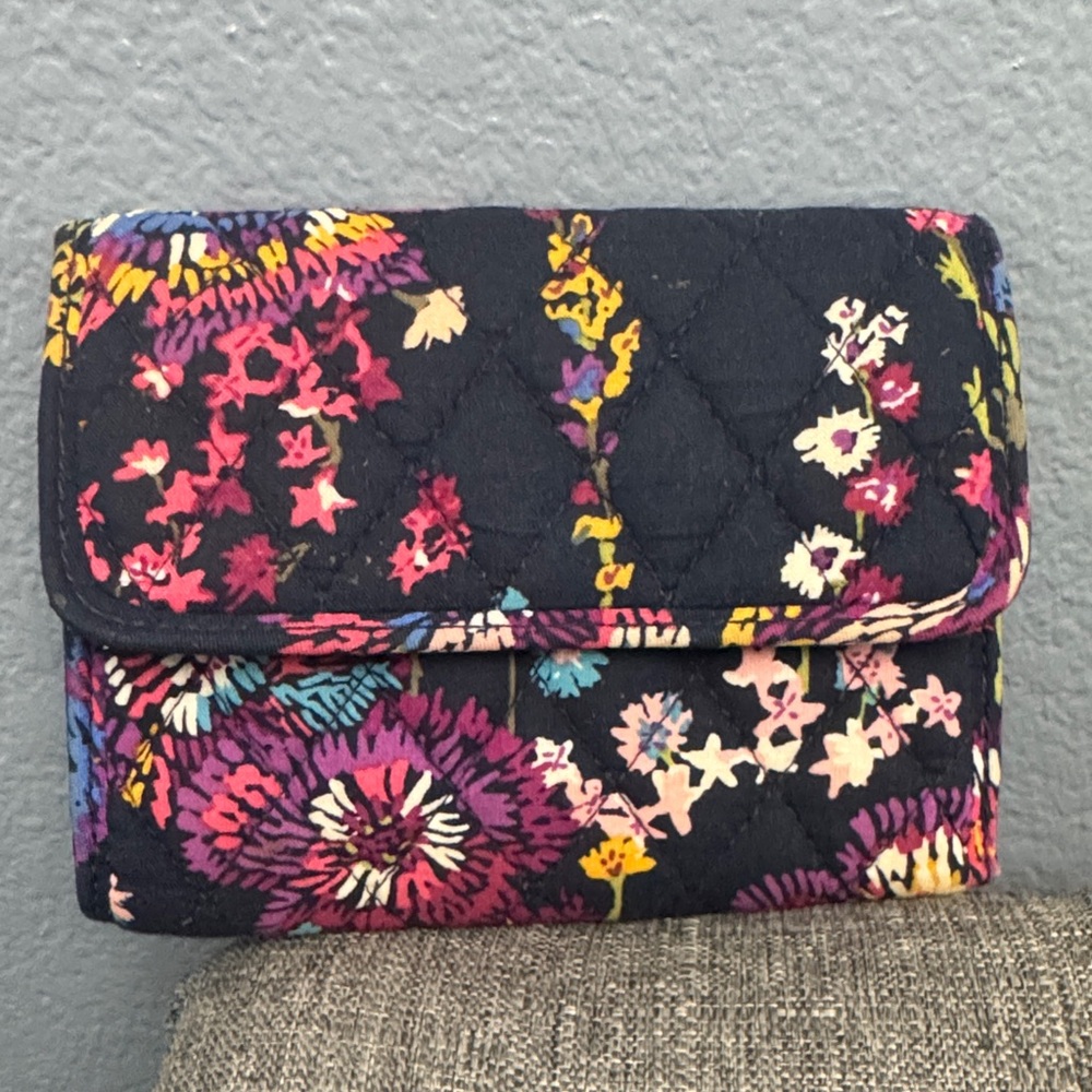 5/$25 Vera Bradley Floral Quilted Women's Trifold Wallet